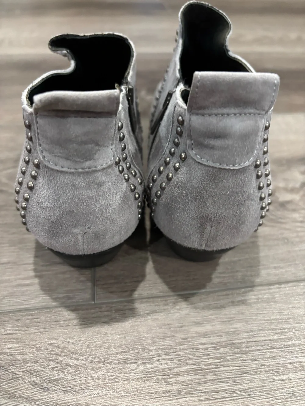 Anime Bing Studded Gray Suede low Ankle Booties 8 39